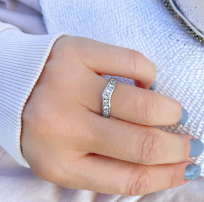 1 Ctw Round Lab Diamond Luxe Channel Set Curved Band