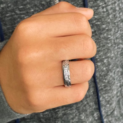 Moissanite Three Stone Twist Groove Wedding Ring