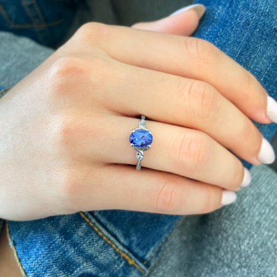1.50 Ct Oval Tanzanite & Diamond Celtic Three Stone Ring