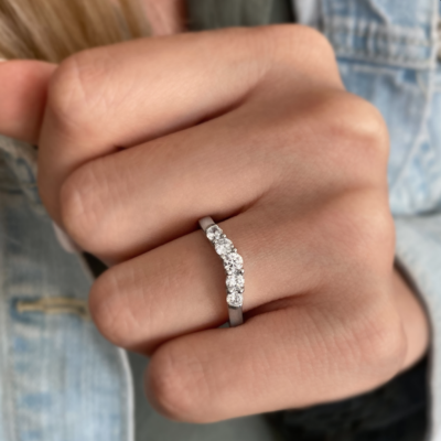 Lab Diamond Luxe Prong Set Curved Band