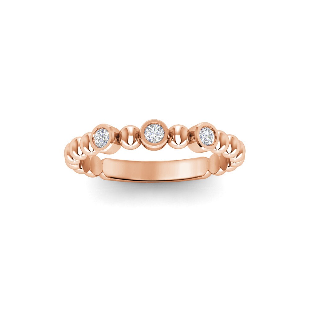 Alternating Three Diamond Ring